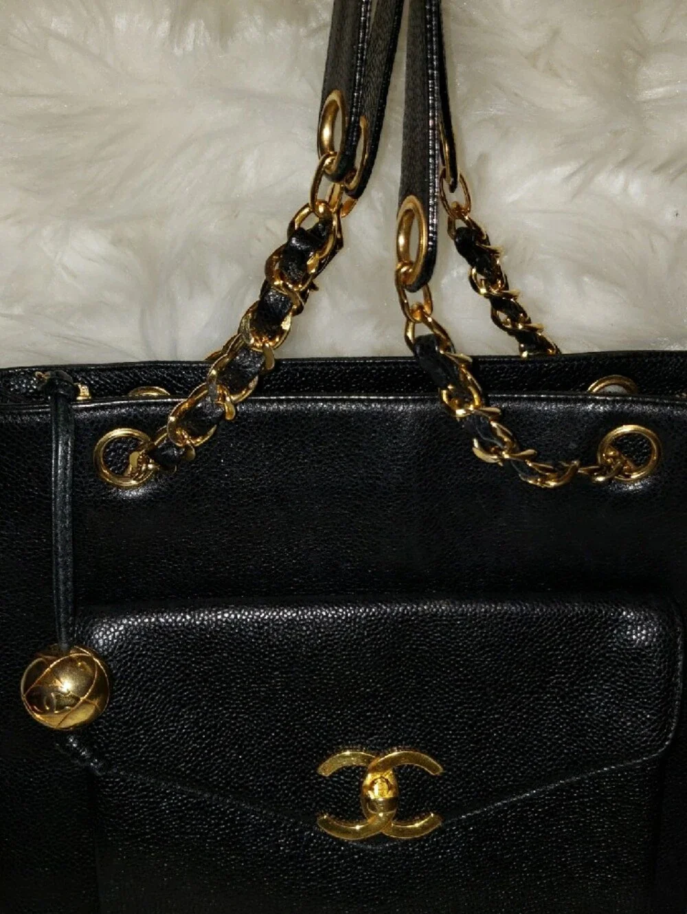CHANEL Black Leather Shoulder Bag with Gold CC Hardware